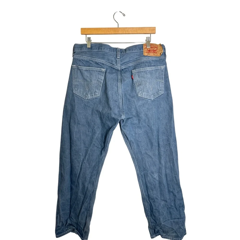 Levi's 501 Original Fit Button Fly Straight Leg‎ Jeans Blue 38X30